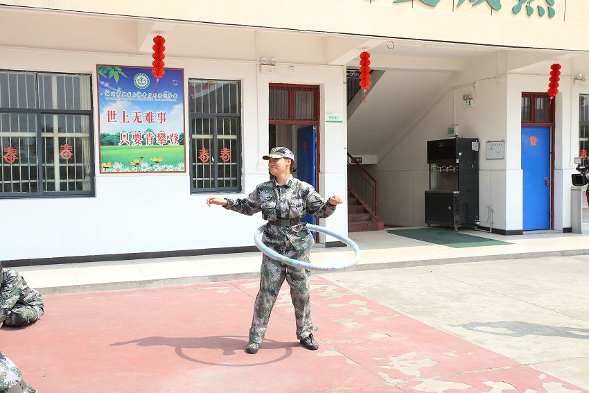 河南郑州针对小孩子叛逆的学校怎么教育？