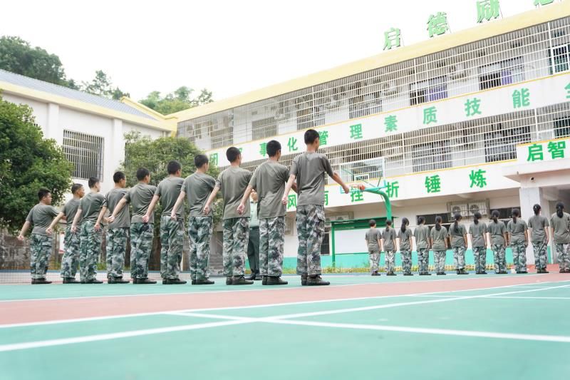 9-2106111613252V.jpg
