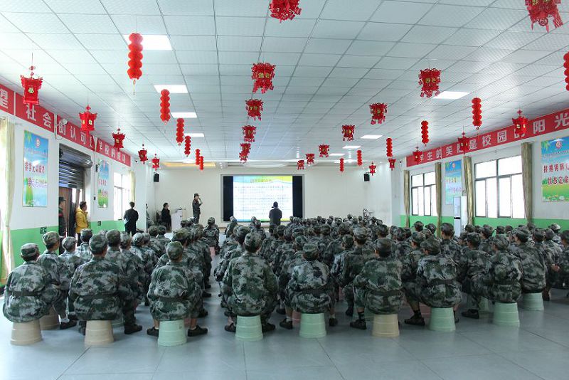 面对叛逆孩子，家长这样教育(图2)