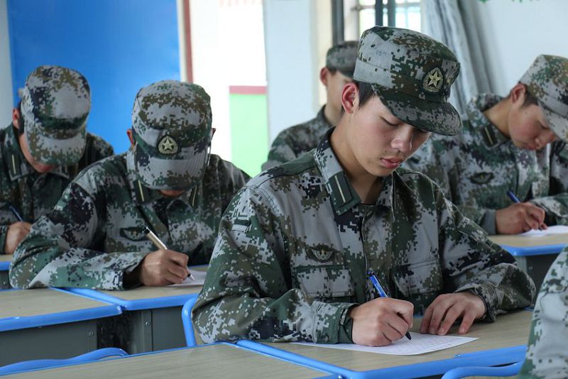 问题孩子管教学校解析引导孩子对性格产生的