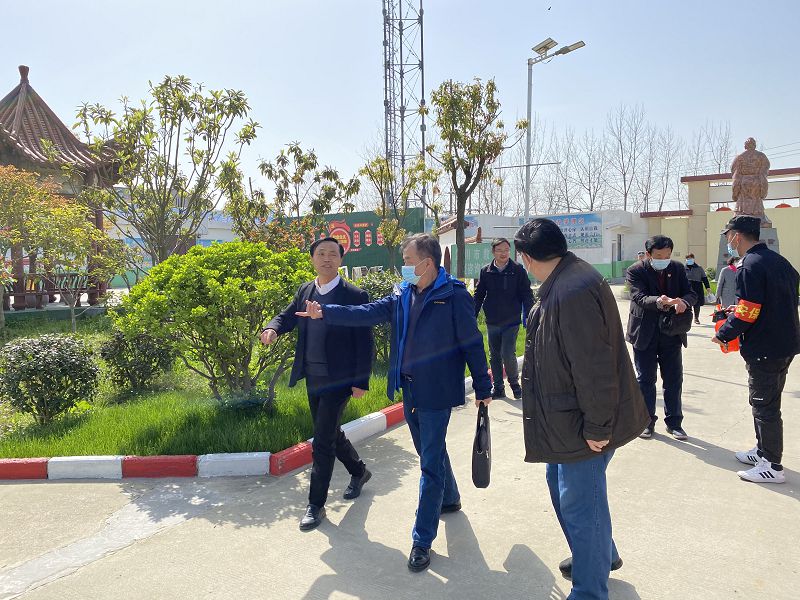 8-21062515550c07.jpg