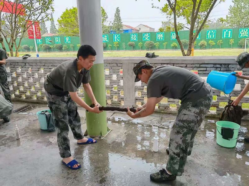 鄂州戒网瘾学校说：帮助孩子戒网瘾，家长应