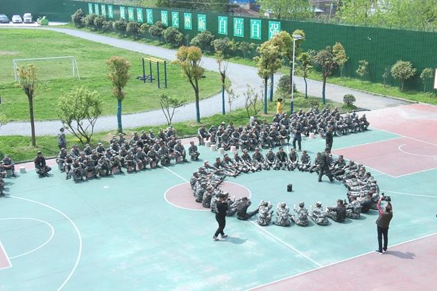 陕西汉中哪里有管教叛逆青少年的学校(图3)